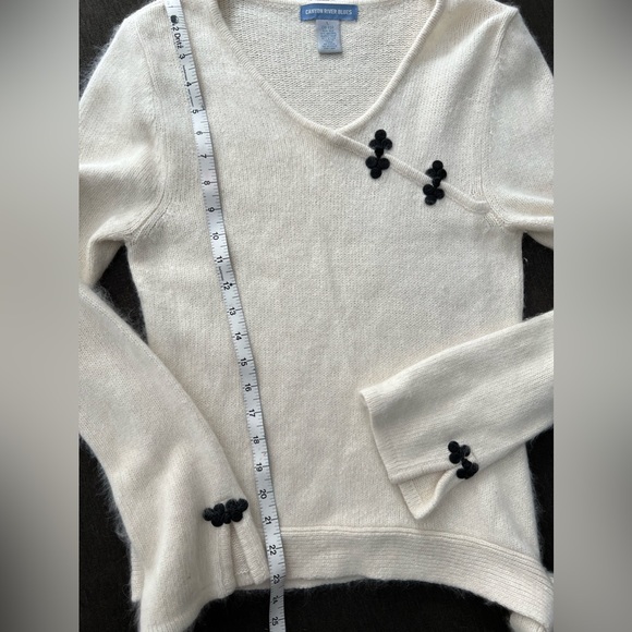 CANYON RIVER BLUES SILK ANGORA SWEATER SIDE TIE EUC SIZE Junior Large 11-13 - Picture 5 of 6